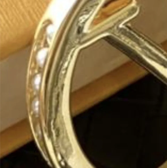 Louis Vuitton Gold Logo Pearl  Hoop Earrings NEW RARE - Picture 7 of 16